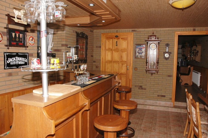 Bar — posezení